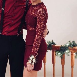 Maroon formal dress-lacy